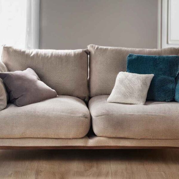 How to Choose the Best Slipcovers for Sofas with Loose Cushions